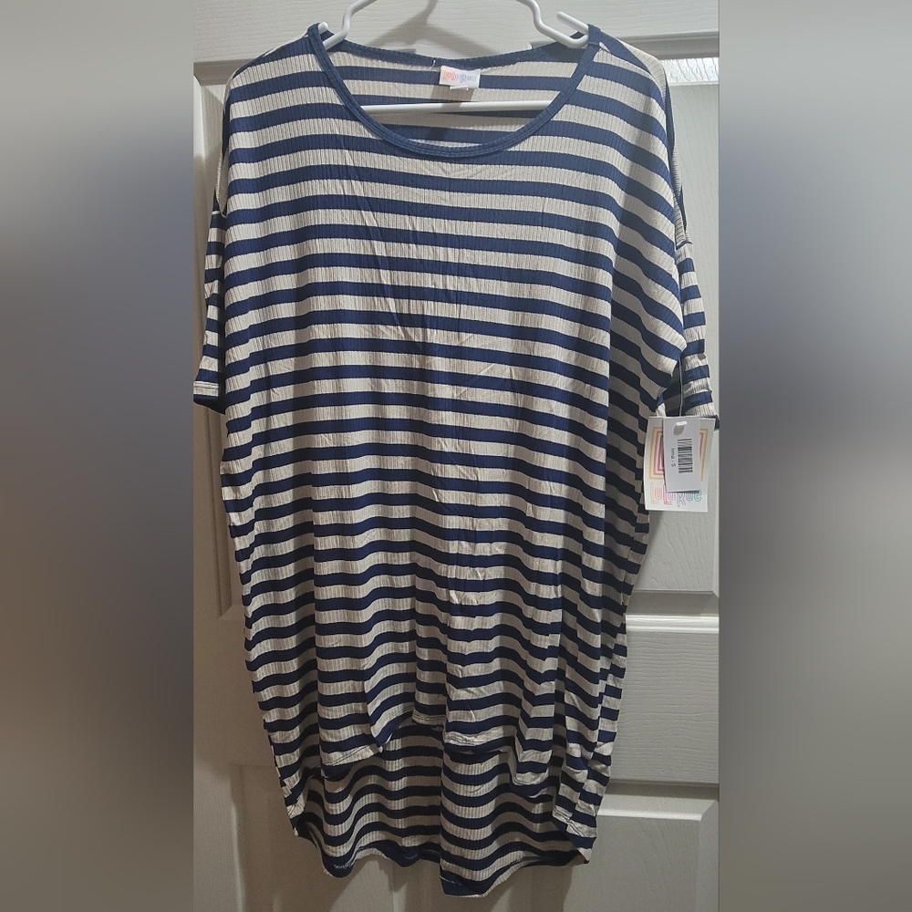 Lularoe Irma Top